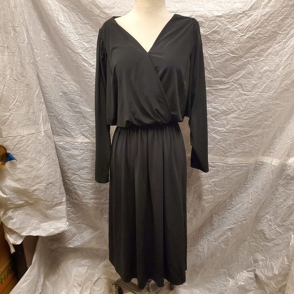 Vintage Ricki Lang for Nuit Women's Black Long Sleeve Dress with Beaded Shoul... - Picture 1 of 6